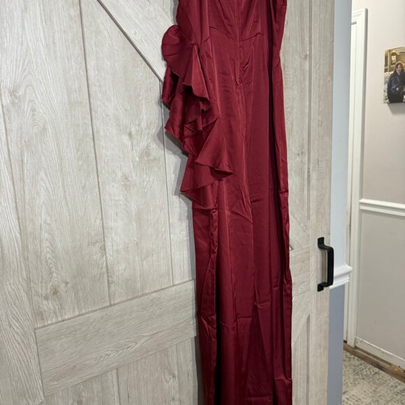 !! BRAND NEW !! Venus Jumpsuit - Picture 3 of 3